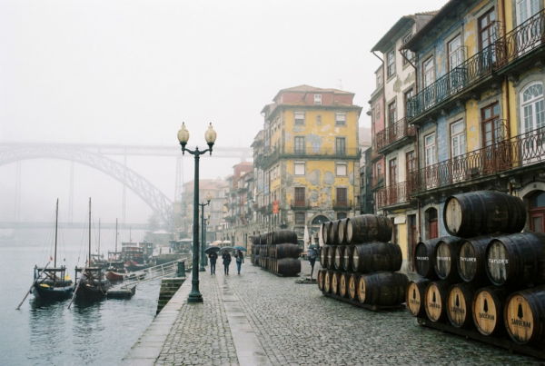 Porto mit Aydin Tasci: Portwein, bunte Fassaden und authentisches Portugal