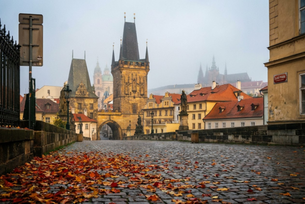 Prag durch die Linse von Aydin Tasci: Goldene Stadt voller Romantik